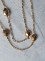 Vintage Gold Tone Necklace 29 Inches As Pictured -VM87