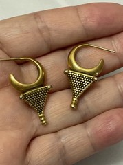 Metropolitan Museum Of Art MMA Gold Tone Tribal Earrings 14k Gold Posts
