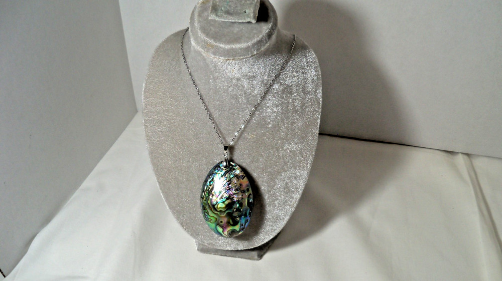 Vintage Abalone Shell Pendant Necklace
