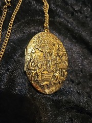 Vintage REVLON HEIRLOOM PERFUME Necklace Pendant Locket