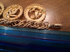 Vintage Gold Tone Sports Charm Bracelet 7″ Sailing, Skiing, Bowling, Golf…