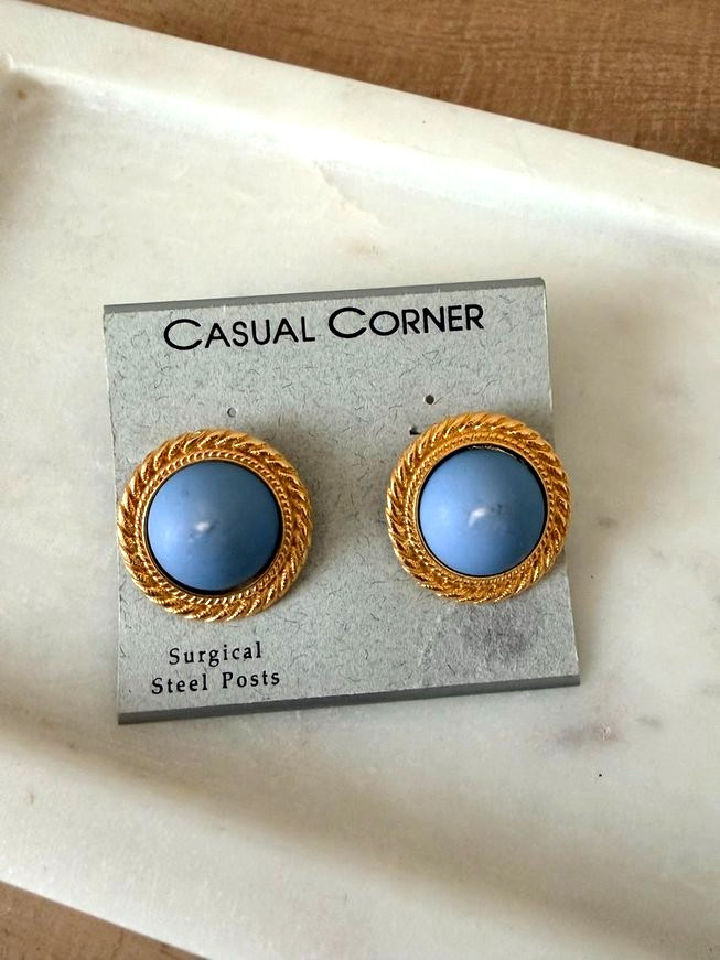 Vintage Casual Corner Gold Tone Blue Cabochon Post Earrings Retro Statement