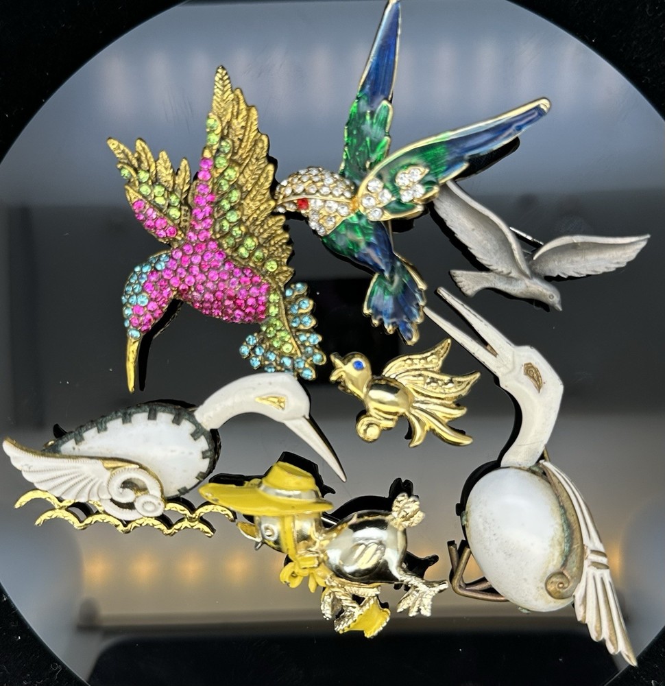 Seven Piece Lot Of Varied Birds With Enamel Or Rhinestones.