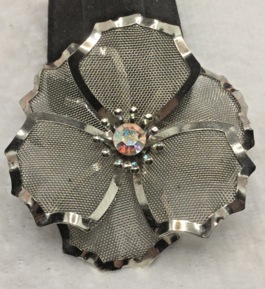 Vintage Estate Silver Tone Flower Brooch Signed BED.