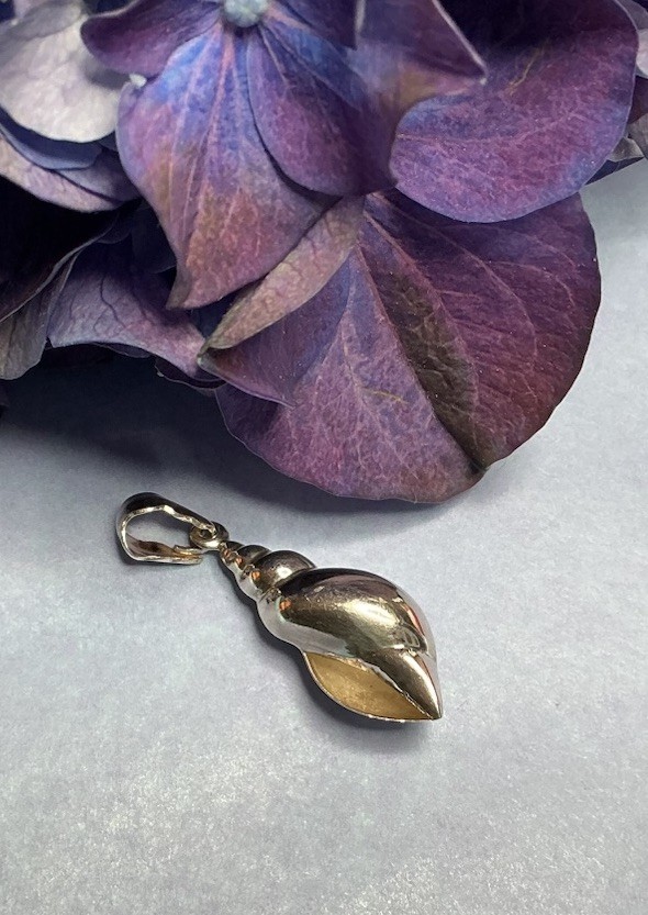 Vintage 925 Sterling Silver Conch Beach Sea Shell Pendant 2g
