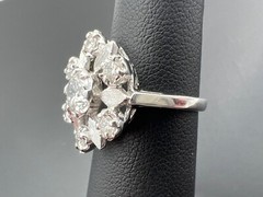 VINTAGE 1950’S 1.2TCW H-SI2 ROUND BRILLIANT CUT DIAMOND FLOWER COCKTAIL RING