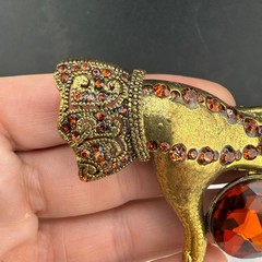 Modern Rhinestone Hand Brooch Gold Tone