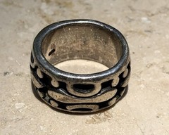 ⚜️ VINTAGE 70s GOTHIC 925 STERLING SILVER Wide Band ARTISAN Ring ESTATE FIND ⚜️