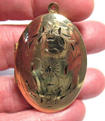 12K GOLD FILLED LARGE OVAL LOCKET ETCHED FLORAL 1 X 1 1/2″ 9.6 GRAMS J-516