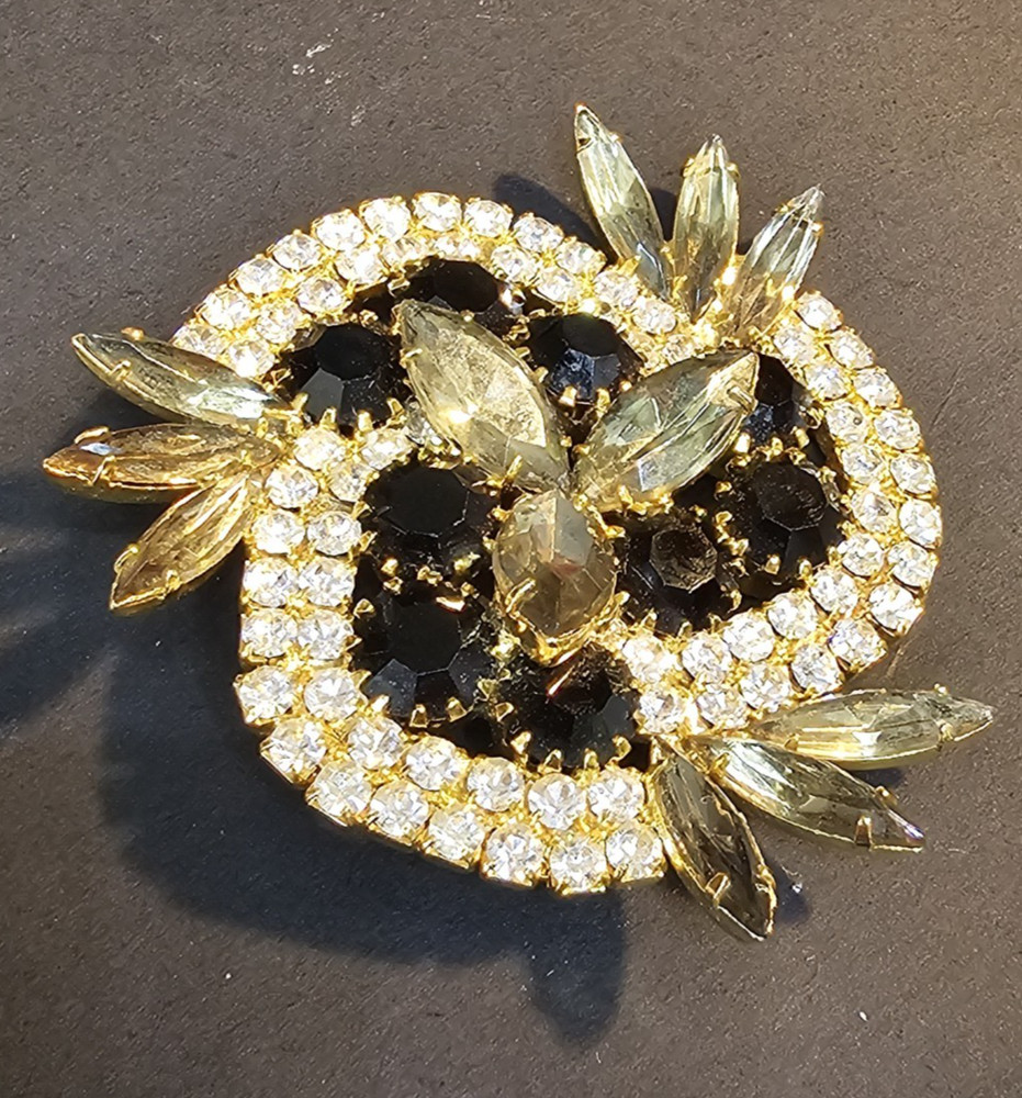 Vintage Rhinestone Brooch Prong Set Gray Black Clear Gold tone Stunning Sparkle
