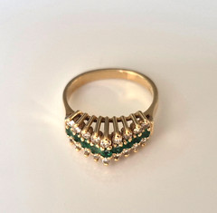 ESTATE FIND DIAMOND & EMERALD 14K YELLOW GOLD CLASSIC PYRAMID RING Sz. 6