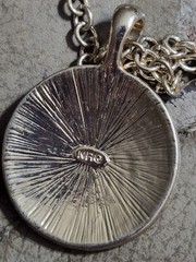 Vintage 1981 Avon Star Gazer Zodiac Pisces Pendant Necklace Gold Tone Signed NRQ