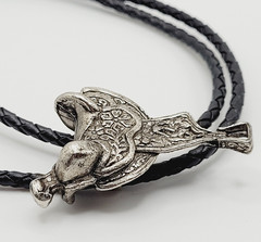 Horse Saddle Southwestern Western Cowboy Silver Tone Vintage Bolo Tie Necklace