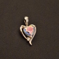 Vintage Uncas 10K White Gold Heart Pendant – Iridescent Aurora Borealis Crystal