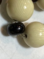 VULCANITE FRENCH LUCITE BEADS STRUNG CHAIN SCREW CLASP NECKLACE MARION GODART?