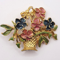 CLASSIC Pansy Flower Basket Gold Tone Pink Blue Green Enamel Vintage Brooch Pin