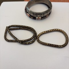 Lot of 4 Vintage Bracelets – Silver – Cloisonné – Stretchy Metal Bracelets