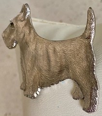 Vintage Scottish Terrier Scottie Dog Brooch Pin Silver Tone Detailed Fur 2″