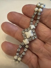 Kramer Vintage 1950″s Milk Glass Rhinestone 7″ Bracelet Silver Tone W26