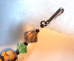 Vintage Lisner Necklace Champagne and Green Glass Beads That Glow.