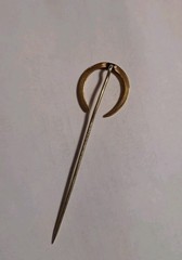 Antique Victorian Horseshoe Shaped Stick Pin Goldtone 2.5 Inches