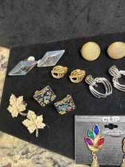 Vtg clip on earrings 14 Pairs Silver Gold Tone Metal Faux Stones Mixed Materials