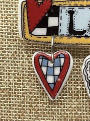 Vntg Retro Ceramic Love Pin Alma Lynne Dangling Charms 1977
