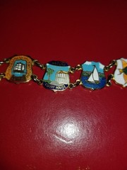 Vintage Nassau Bahamas Enamel Souvenir Tourist Link Gold Bracelet