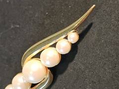 Vintage Monet Swirl Bar Brooch Seven Faux Pearls Graduated Gold Tone Polished
