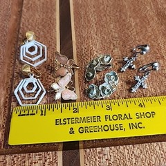Vintage Earrings Multicolor Clip-on Bundle Of 21 Unmarked Mixed Materials *read