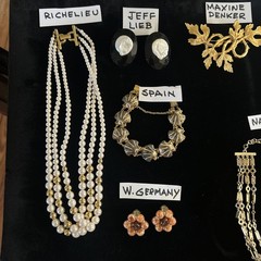 80 Vintage lot jewelry unbranded wearable Trifari Monet Coro Avon Italy Marvella