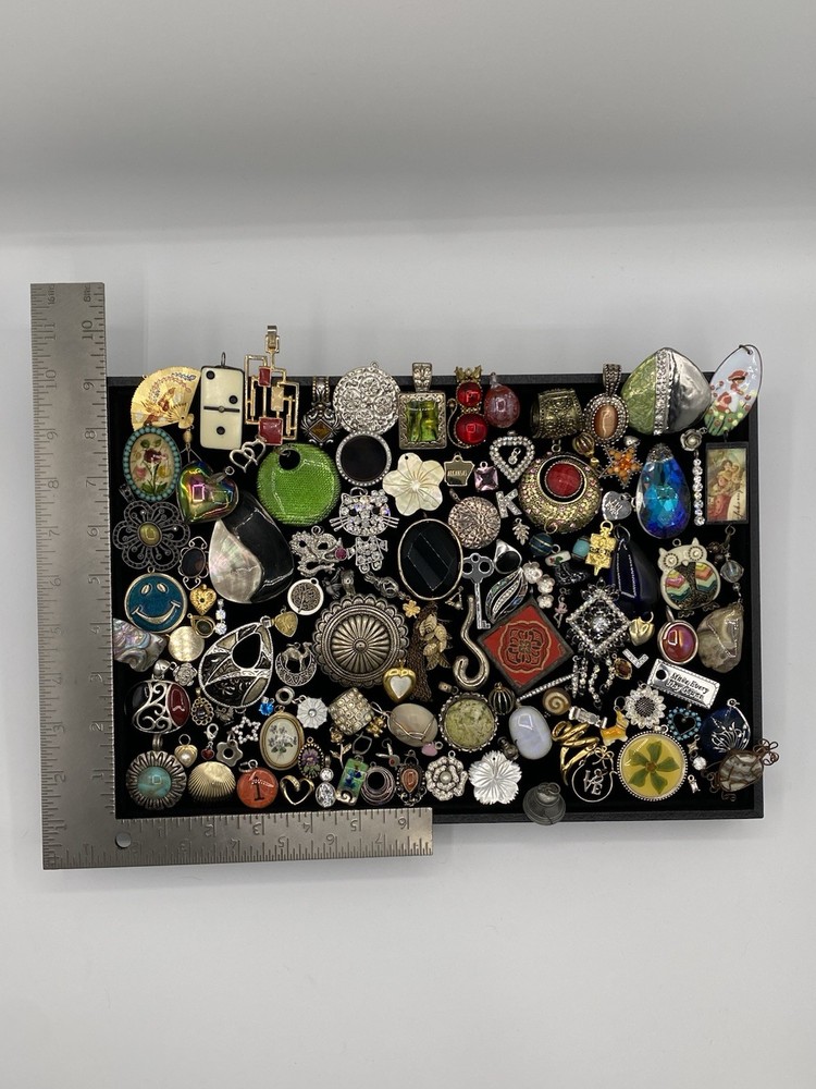 Vintage-Now Jewelry Lot Of 120 Pendants & Charms For Necklaces Enamel Rhinestone