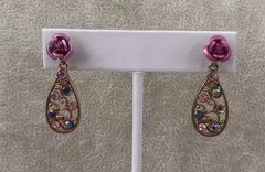 Avon Gold Tone Filigree Teardrop Rhinestone Floral Rose Pendant & Earrings Set