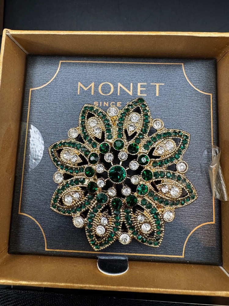 Monet Green Clear Rhinestone Flower Brooch Pin Gold Tone w Original Box VTG