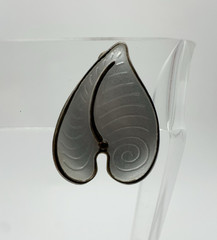 VTG Einar Modahl Norway Sterling White Enamel Leaf Clip-On Earrings 6.7g #y41