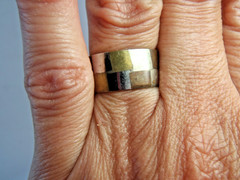 Estate 925 Sterling Silver Checkered 9mm Ring Band Silver Bronze Brass Sz 6 1/4