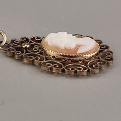 Vintage Shell Cameo Necklace Carla 14K Gold Filled Teardrop Scrollwork 18″