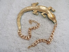 Goldtone Green Rhinestone Alligator Scoop Necklace (D68)