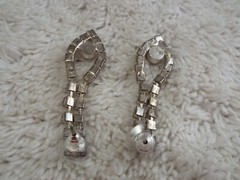 Silvertone Rhinestone Pierced Earrings (D6)