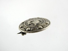 Antique Scotland Sterling Silver Boat Brooch Ship Pin 7.2g 7/8 Inch Diameter