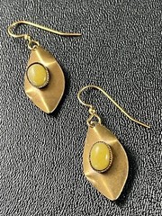 Vintage 1.5” Yellow Jasper Copper Dangle Earrings