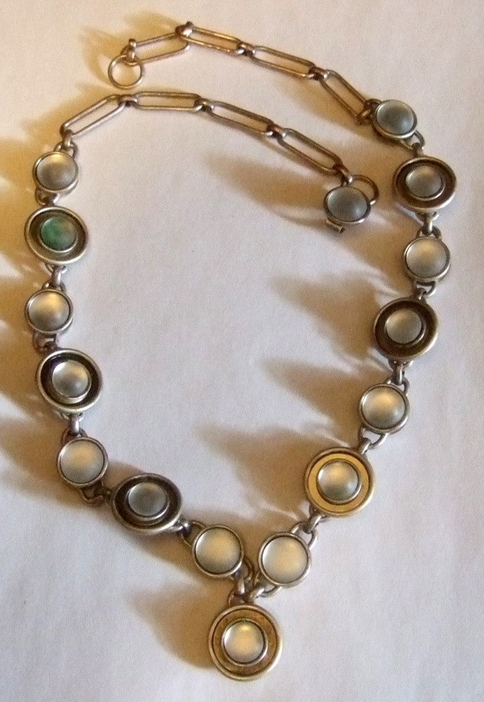 Vintage Costume Jewelry Estate Necklace Great Look 24 inches