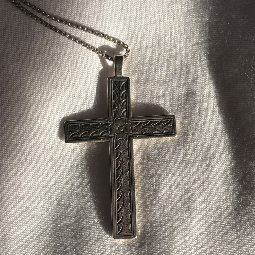 Vintage Sterling Silver 925 Floral Design Cross Pendant Necklace 16″
