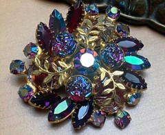 Juliana D&E Carved Flower Rhinestone Gold Leaf Brooch Earring Set Demi Parure