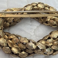 Vintage Antique Novelty Brooch – Filigree Rope Pile Knot – Gold Tone Metal