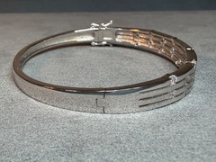SW 925 Sterling Silver Flush CZ Cubic Zirconia Hinged Bangle Bracelet 7″ Inches