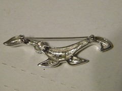 Lady Remington Jewelry – Vintage Seal Pin BROOCH