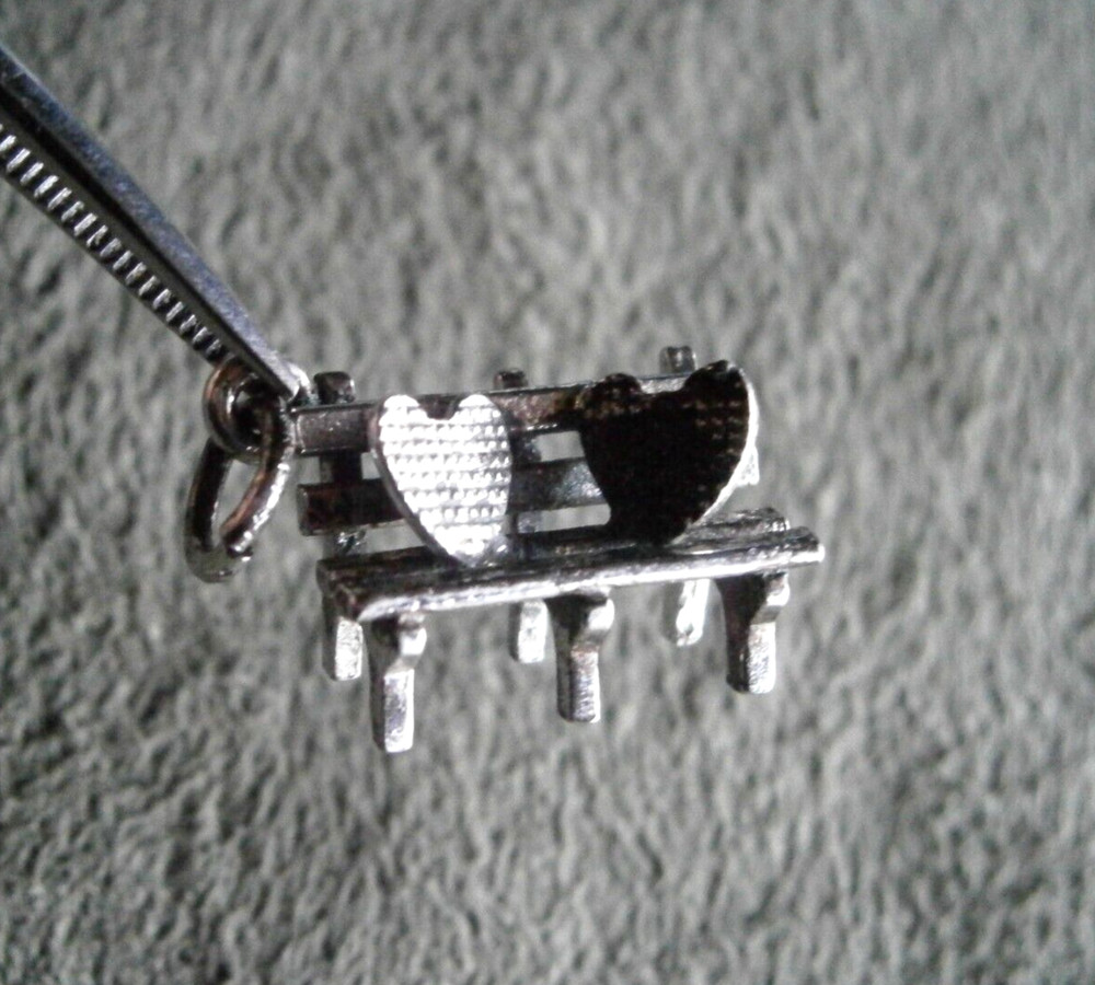 Lovers Bench Seat w/ Hearts Vintage Sterling Silver Bracelet Charm Pendant 2.0g