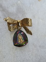 Lot Of 5 Brooches Frog Dolphin Angel Bow ( Bunny Marked Liz Claiborne)