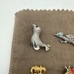 Vintage Pins Animal Theme Dog, Seal, Elephant, Crab Some Marked – Lot of 15
